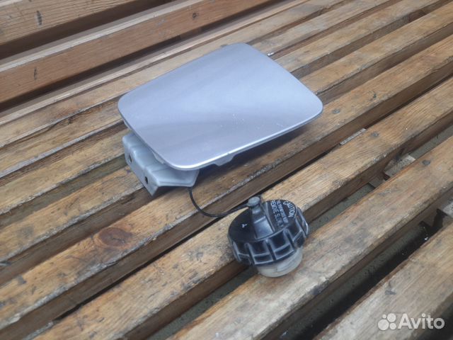 Mitsubishi outlander 1 - лючок бензобака