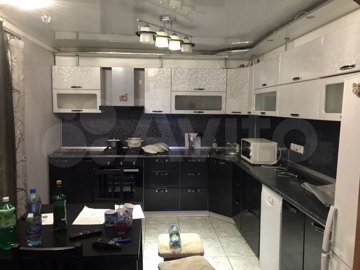 4-к. квартира, 110 м², 4/5 эт.