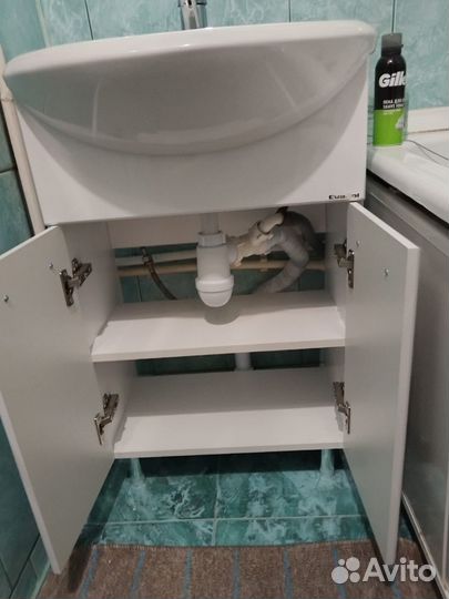 Тумба для ванной с раковиной