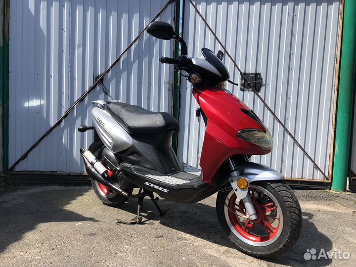 Скутер Stels 50