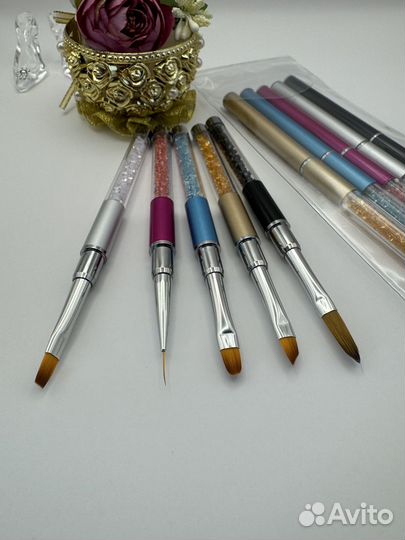 Набор щеток для маникюра