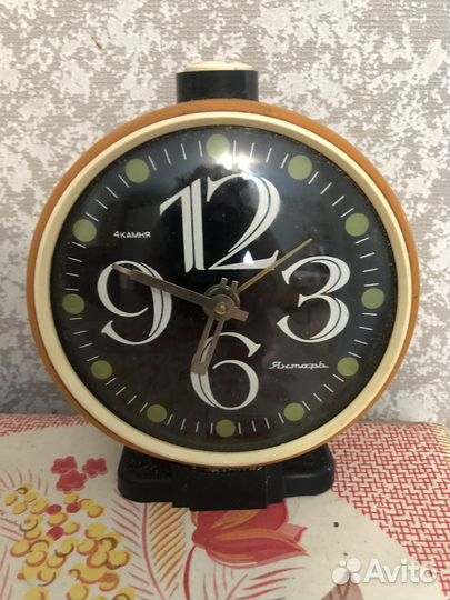 Часы настольные