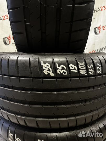 Michelin Pilot Sport 4 S 255/35 R19 и 275/35 R19 92Y