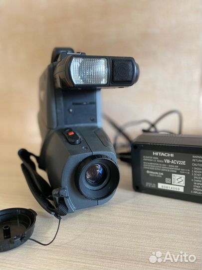 Видеокамера hitachi