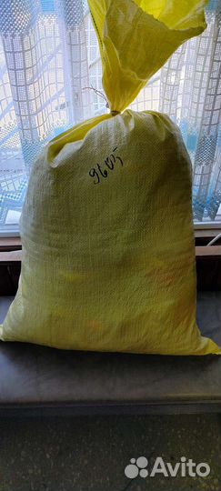 Два мешка детских вещей