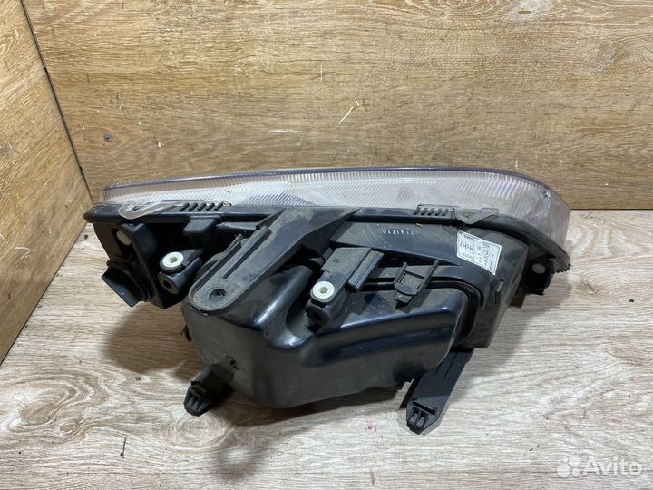 Фара передняя левая Ford C-MAX дорест 142490