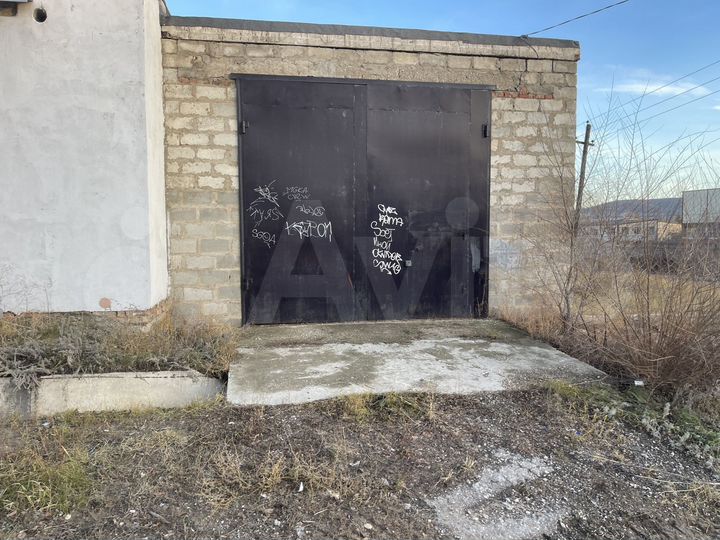 Гараж, > 30 м²