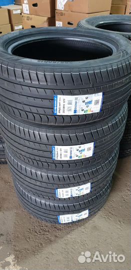 Triangle EffeXSport TH202 245/40 R20 99Y