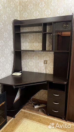 Компьютерный стол