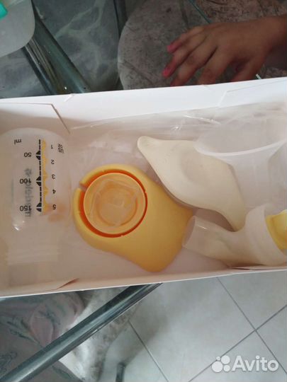 Молокоотсос medela ручной