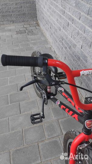Трюковой велосипед bmx