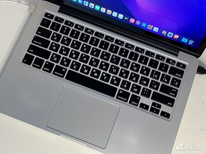 Отличный MacBook Pro 13 2015 i5/8/128Gb