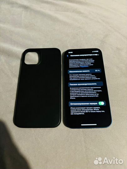iPhone 12, 64 ГБ