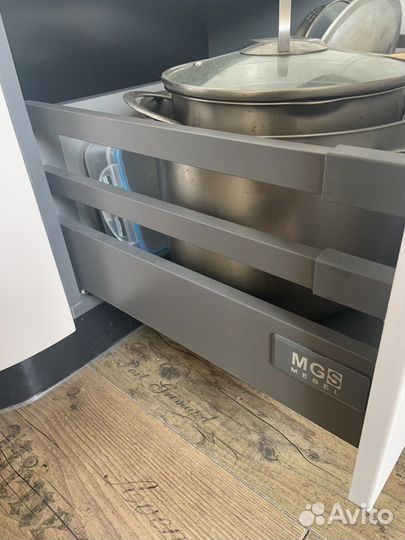 Современные кухни на заказ за 21 день