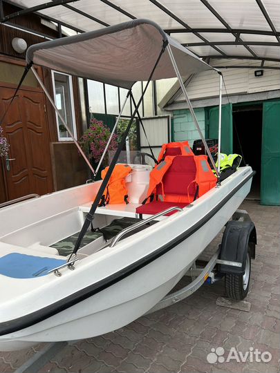 Продам небольшой катерок с мотором и прицепом