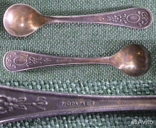 Столовые приборы