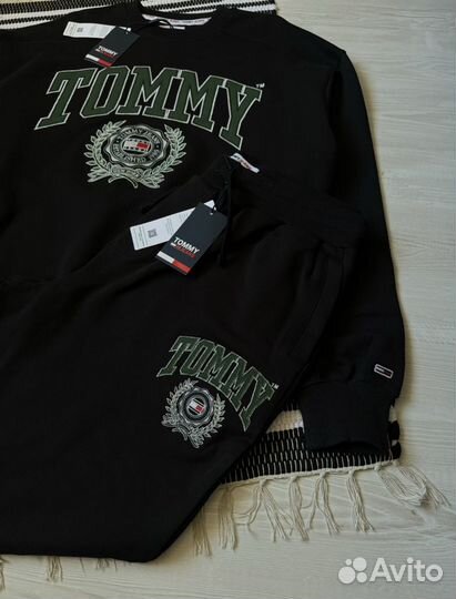 Новый костюм Tommy Jeans Оригинал