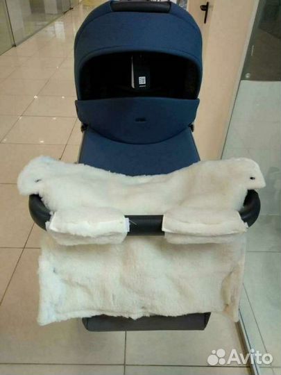 Муфты меховве новые для рук на детскую коляску