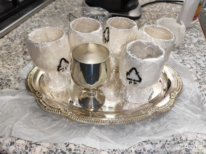 Рюмки металлические с подносом
