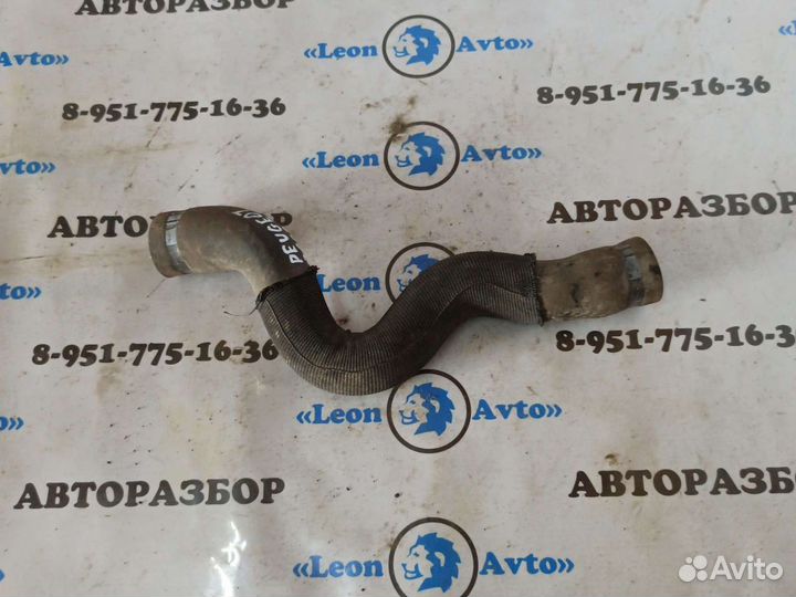 Патрубок радиатора верхний Peugeot 3008 ep6