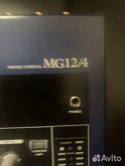 Микшер yamaha M12/4 (б/у)