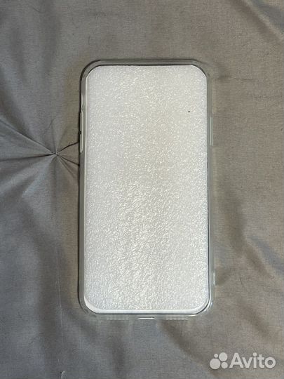 Чехол на iPhone 11