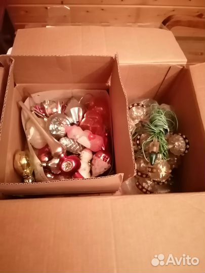 Ёлочные игрушки СССР с герляндами тех годов