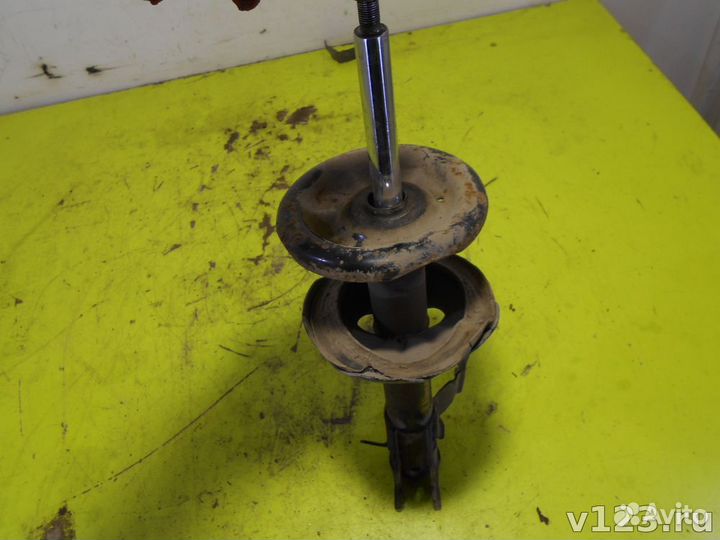 Амортизатор передний правый Nissan Pulsar N15 (1995—2000) 27779