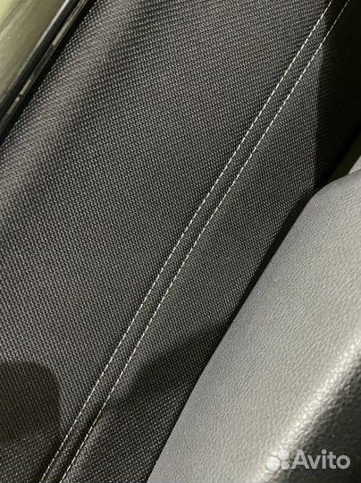 BMW X1 F48 дверные обшивки карты комплект