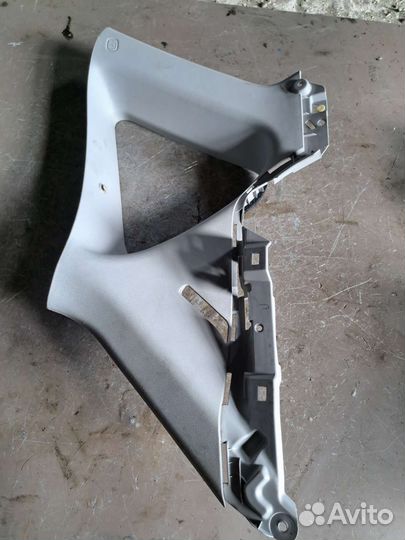 Обшивка стойки задняя Mazda 3