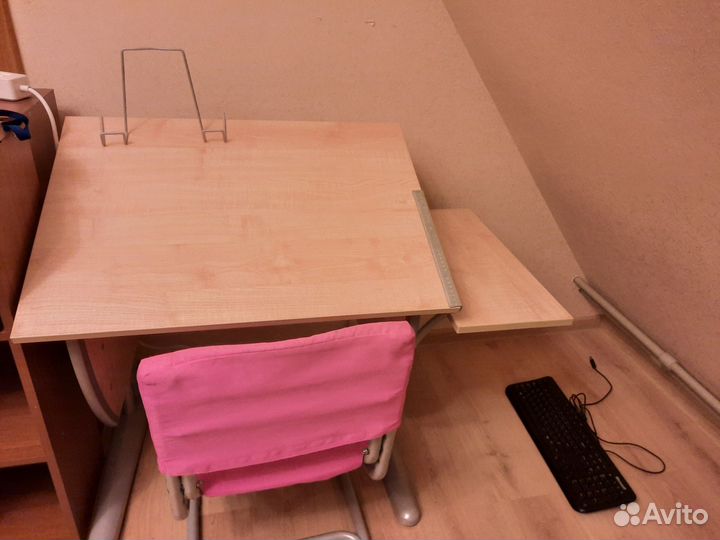 Стол и стул Дэми