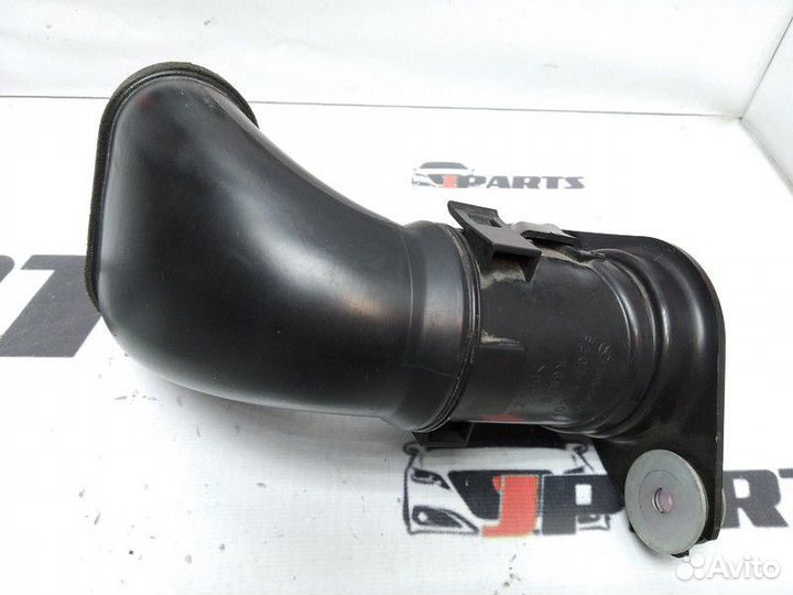 Воздухозаборник Mazda 3 BL (2008—2011)