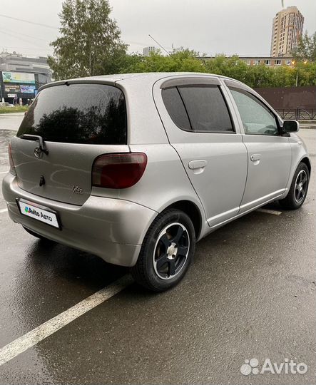 Toyota Vitz 1.0 AT, 1999, 300 000 км