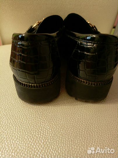 Лоферы женские