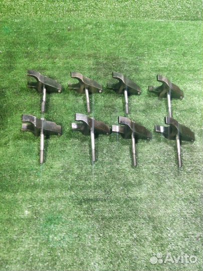 Кронштейн форсунки Toyota Land Cruiser 200 1VD-FTV