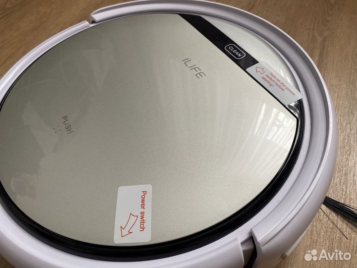 Робот пылесос ilife v50