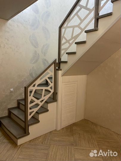 Лестница на второй этаж под ключ
