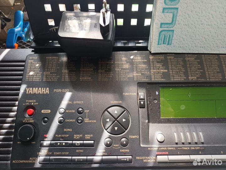Yamaha PSR-520 синтезатор