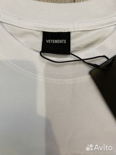 Футболка vetements