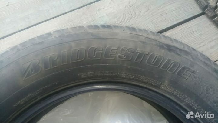 Bridgestone Dueler H/P 225/65 R17