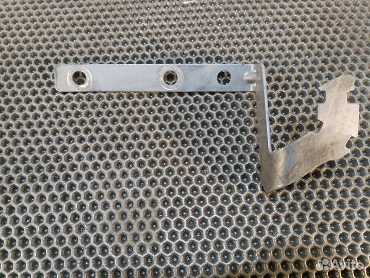 22224375 Кронштейн трубок AdBlue