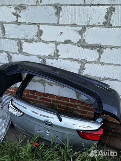 Задний бампер toyota corolla fielder