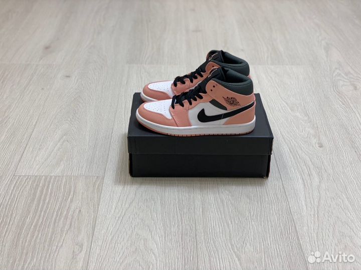 Кроссовки Air Jordan 1 Pink Quartz (36-40)