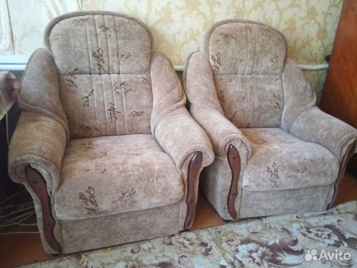 Диван и 2 кресла
