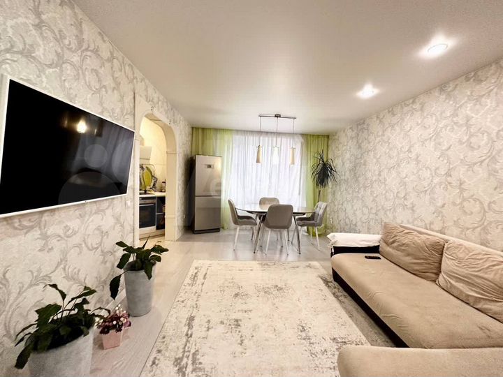 2-к. квартира, 83,7 м², 2/14 эт.