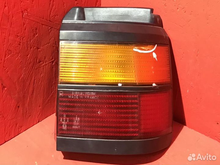 Фонарь задний правый Volkswagen Passat B3 1988-199