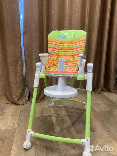 Детский стульчик для кормления