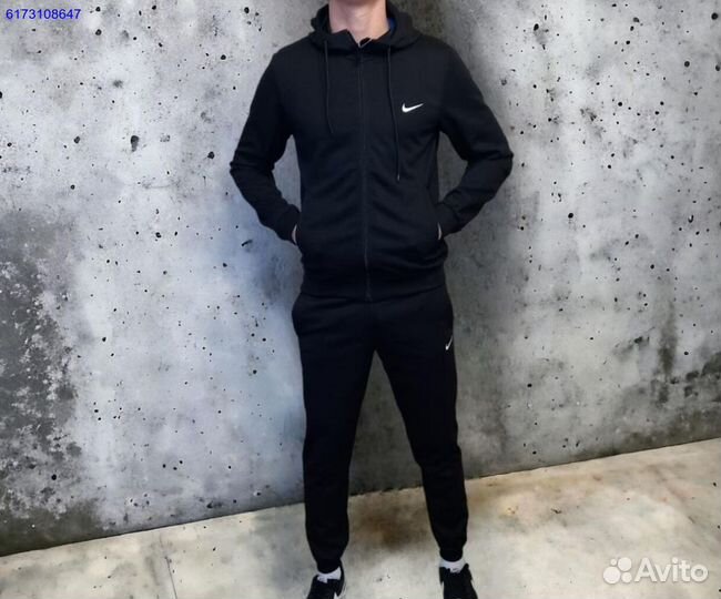 Спортивные костюмы Nike