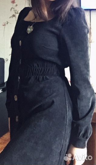 Платье женское