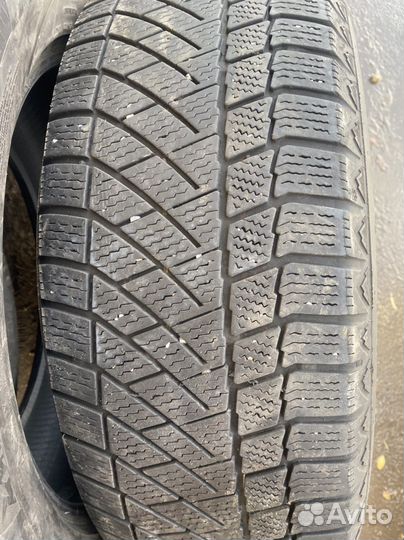 Continental ContiVikingContact 6 SUV 225/65 R17